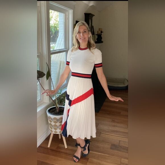 Ted Baker - Picture 3 of 15